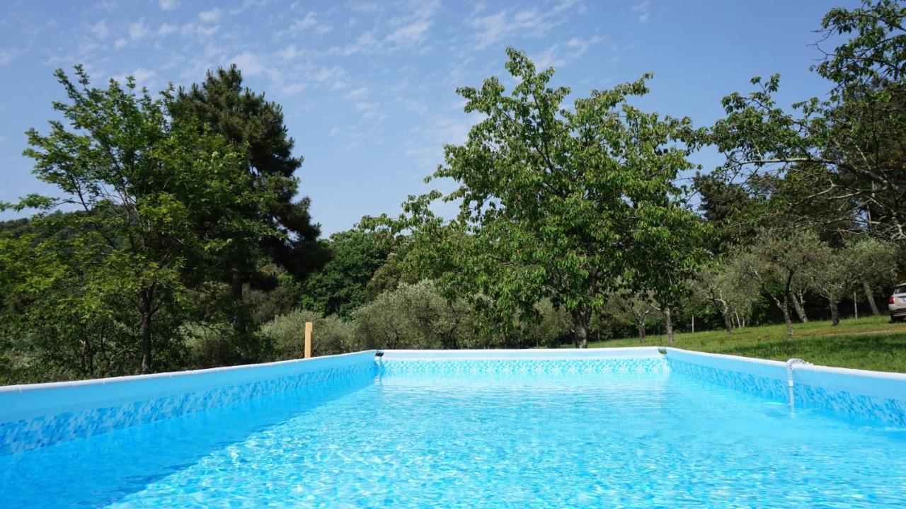 ルッカAgriturismo Le Vallilungheアパートメント エクステリア 写真